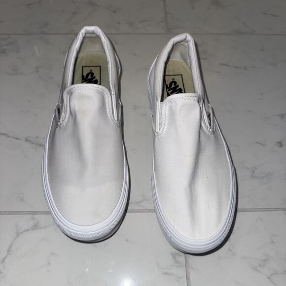 Size 8- VANS Authentic Platform - White Slip On - Picture 1 of 7